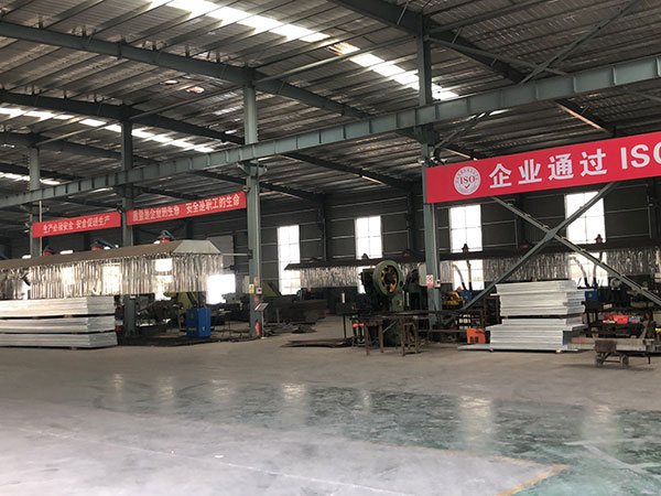1610950243533006248.jpg 鋼板網(wǎng)-車(chē)間.jpg